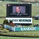 Morte do príncipe Philip é retratada em telão de corrida de cavalos em Liverpool - Pool via REUTERS