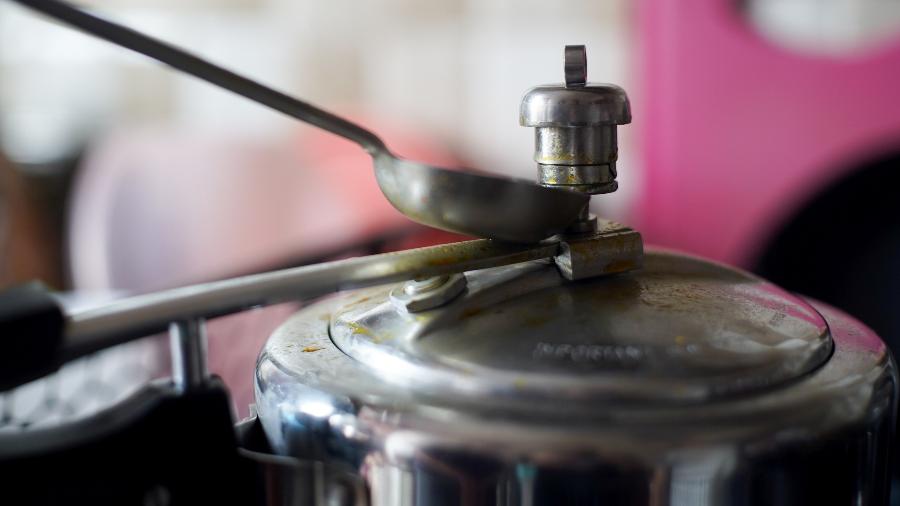 Usar uma panela de pressão pode ser o maior medo de um cozinheiro amador - Getty Images/iStockphoto