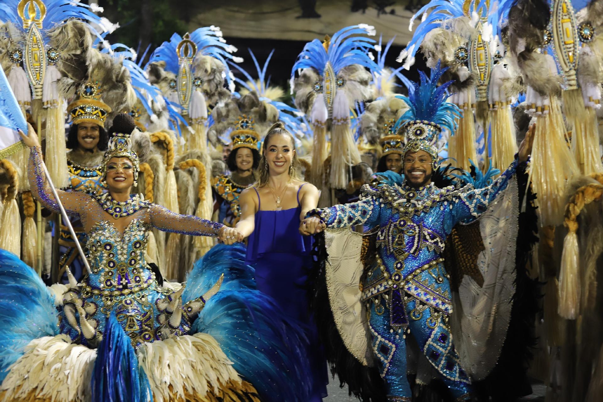 23.abr.2022 - Concentração do desfile da Vila Isabel - Zô Guimarães/UOL