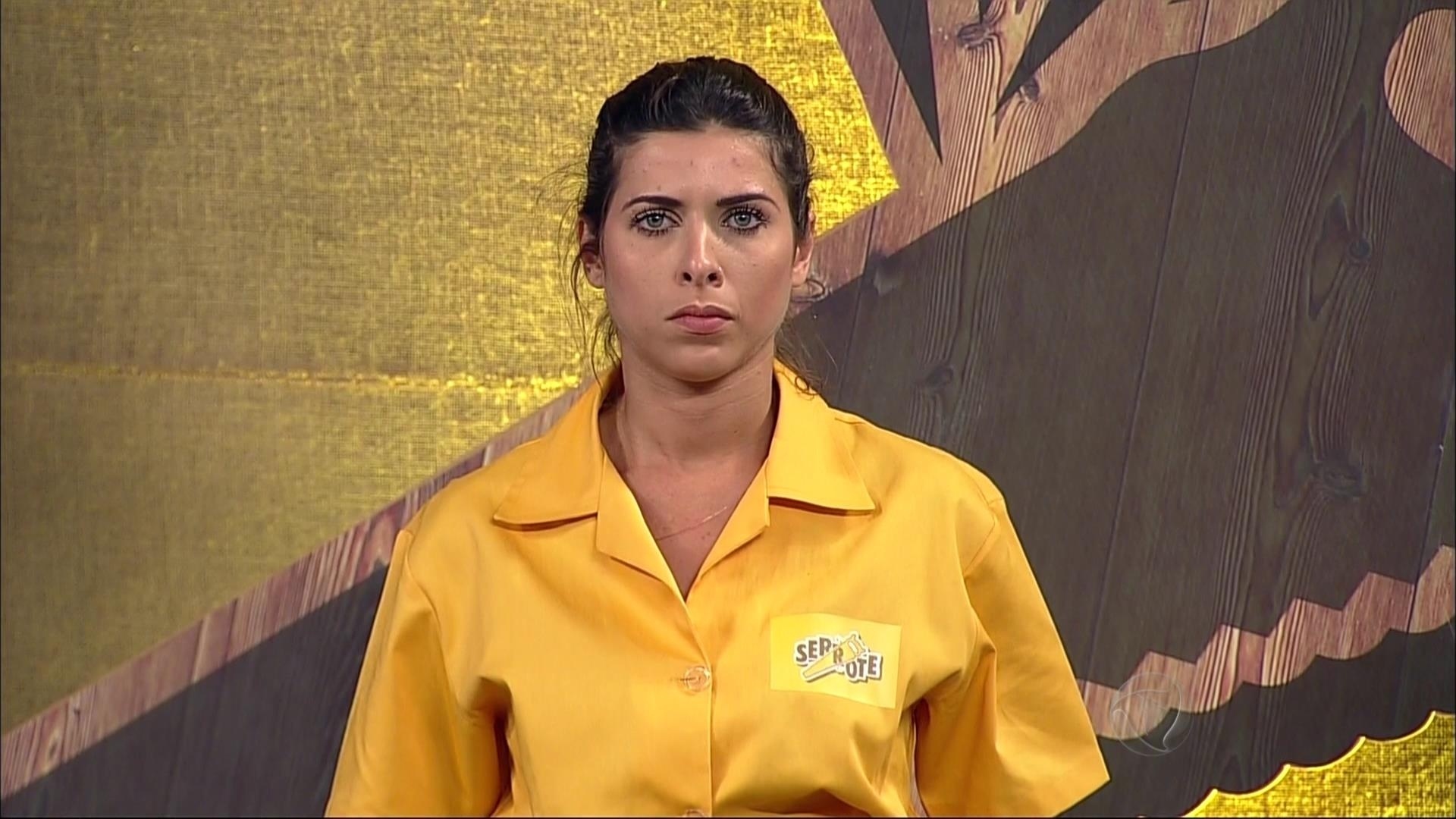 5.nov.2015 - Ana Paula Minerato participou da prova da chave em nome da equipe Serrote - Reprodução/Record