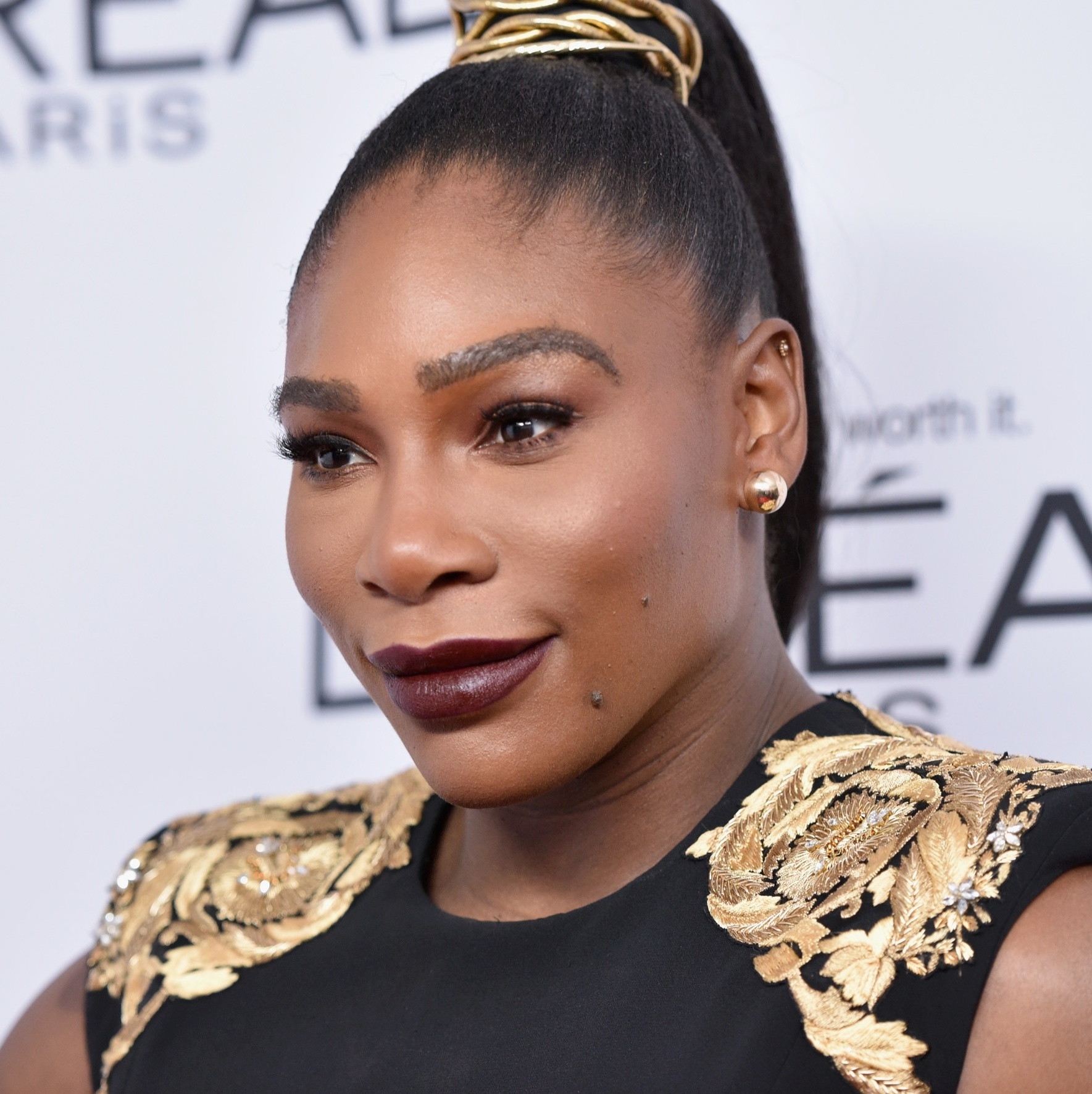 Serena Williams faz discurso inspirador ao receber o Brand Visionary Award  2018