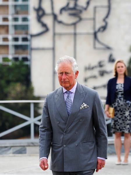 Príncipe Charles fugiu de perguntas sobre Meghan e Harry - Reuters