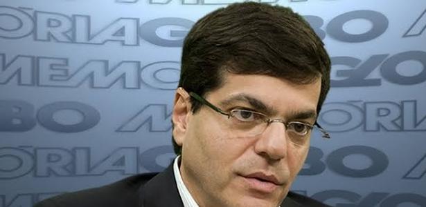 Jornalistas cobram diretor da Globo sobre cortes, plano médico e Bolsonaro