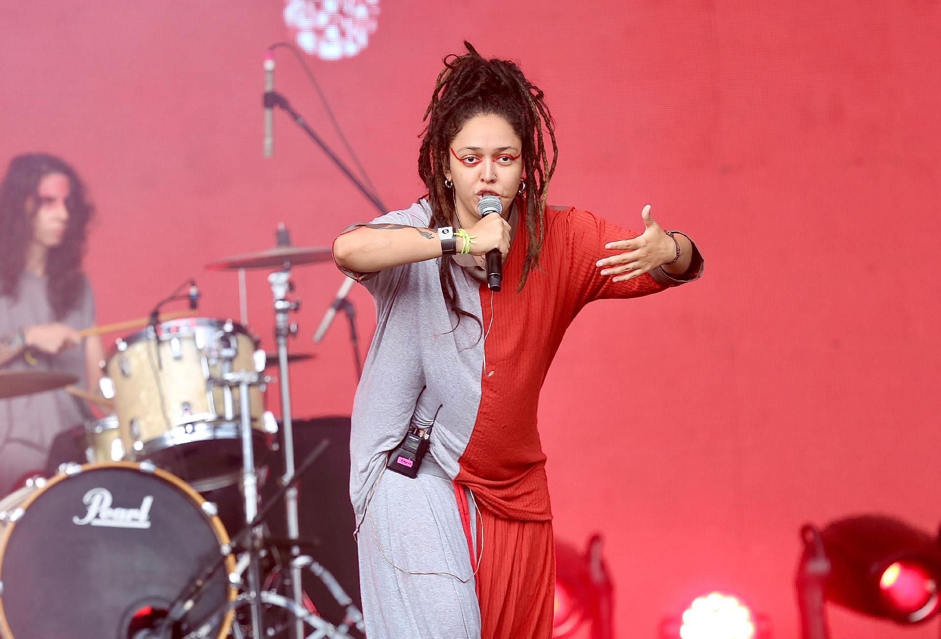 Grupo Mulamba faz show de protesto no segundo dia do festival GRLS!, em São Paulo - Iwi Onodera/UOL