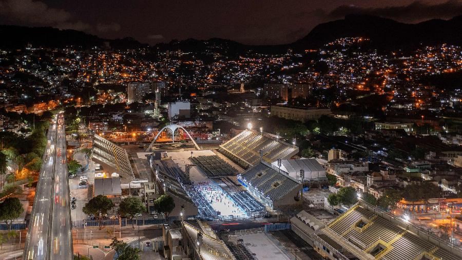 Vista da Marquês de Sapucaí vazia durante o carnaval - MAURO PIMENTEL / AFP