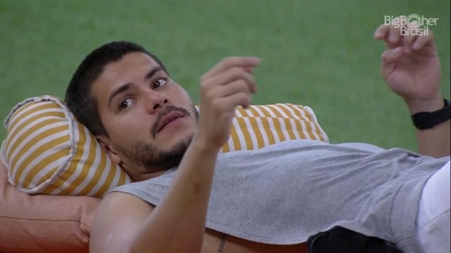 BBB 22: Arthur Aguiar dá conselho para Eliezer sobre atrito do brother com Natália - Reprodução/Globoplay