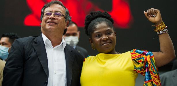 Gustavo Petro e Francia Márquez ao oficializarem a candidatura à presidência da Colômbia em março de 2022