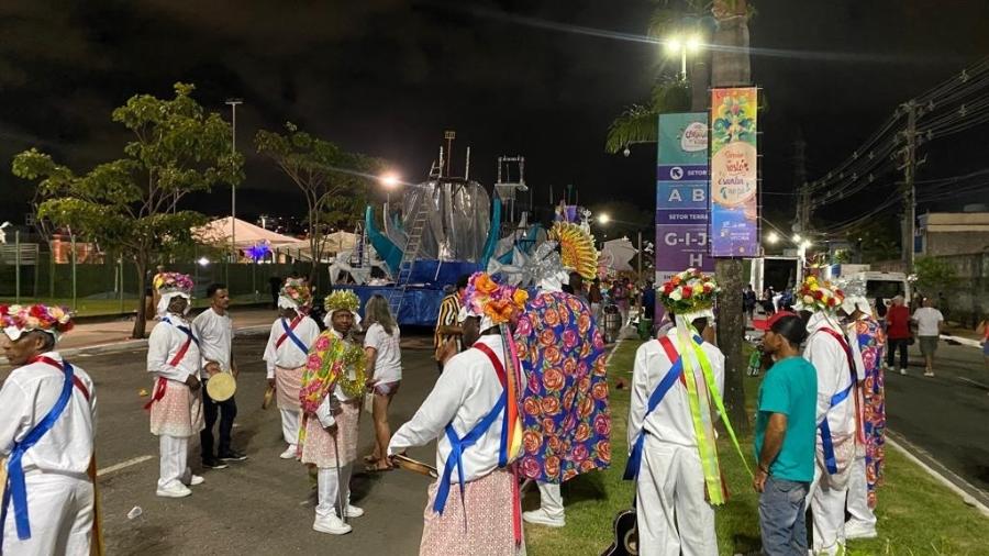 O Ticumbi de Conceição da Barra (ES) seria homenageado em desfile, mas seus integrantes sequer entraram no sambódromo - Reprodução/ Apoena Medeiros