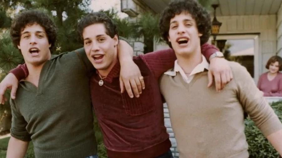 Eddy, David e Bobby, os trigêmeos separados ao nascer - Reprodução/IMDb