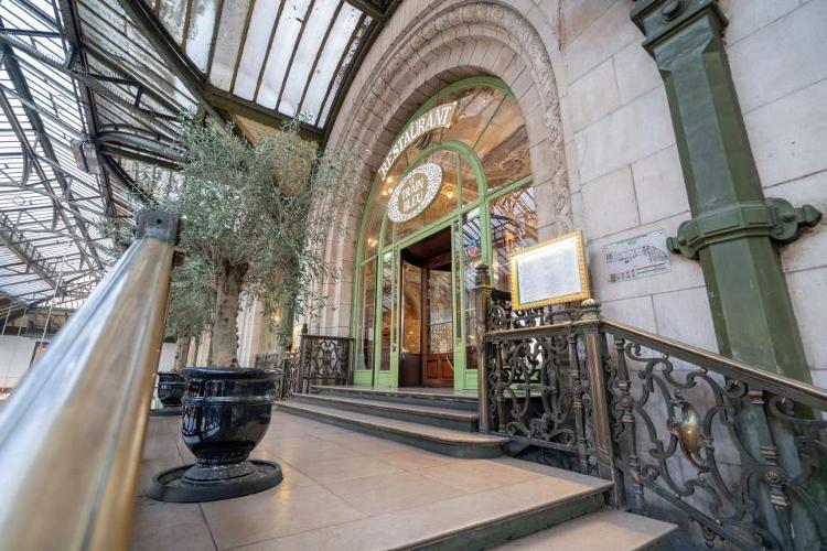 Le Train Bleu, restaurante escondido em estação de trem em Paris