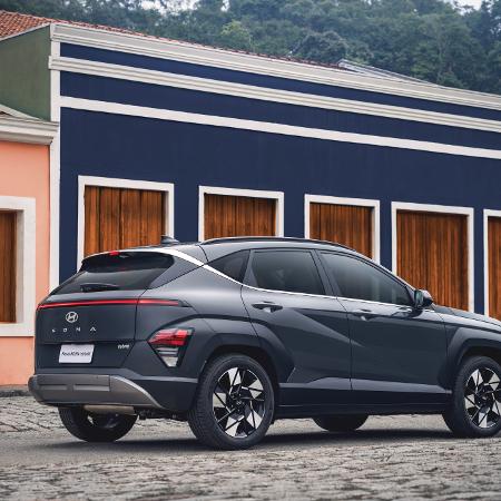 Com 407 litros, o porta-malas do Kona é menor do que o dos concorrentes Com 407 litros, o porta-malas do Kona é menor do que o dos concorrentes