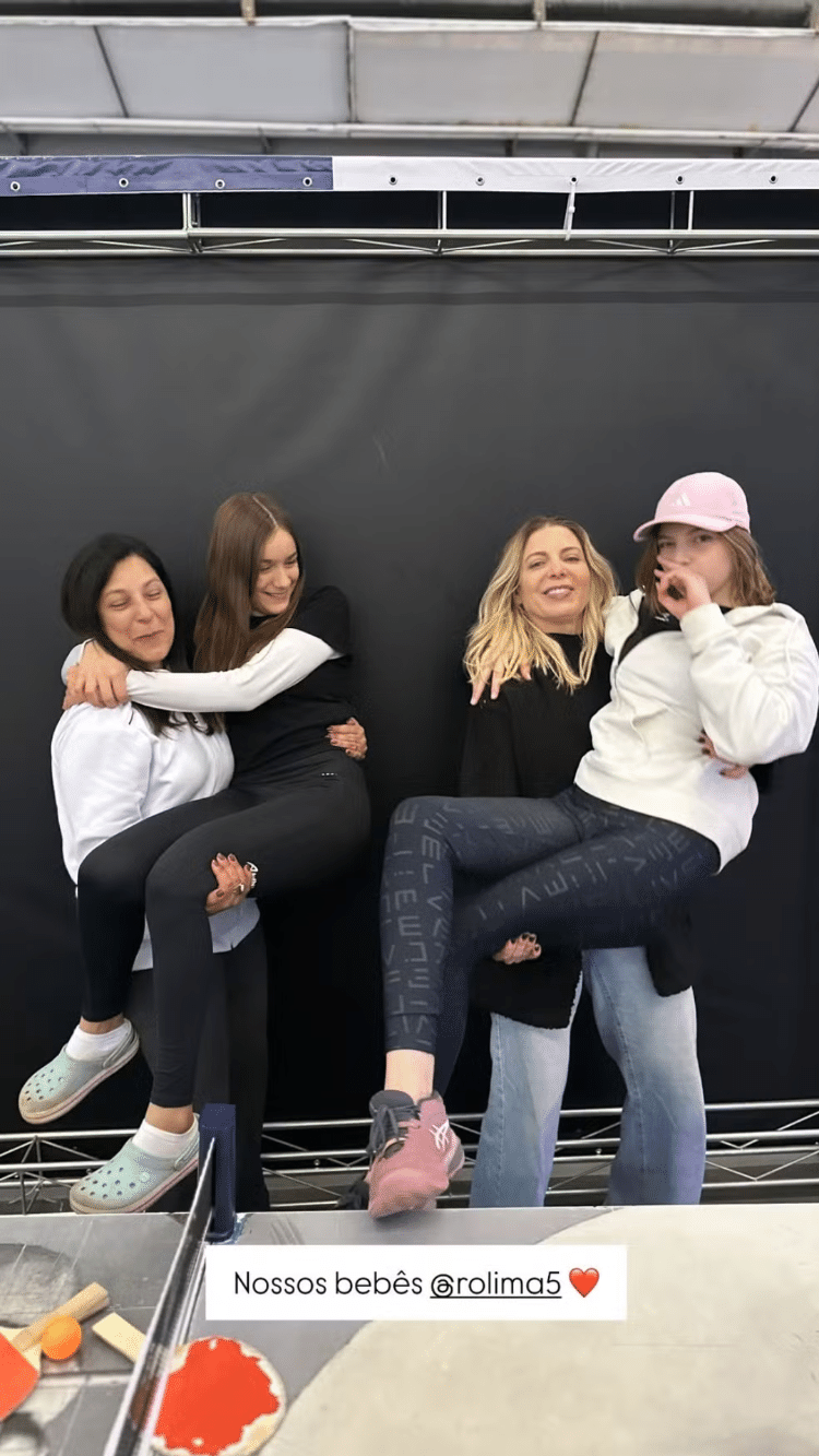 Aos 12, filha de Sheila Mello chama atenção por altura Aos 12, filha de Sheila Mello chama atenção por altura