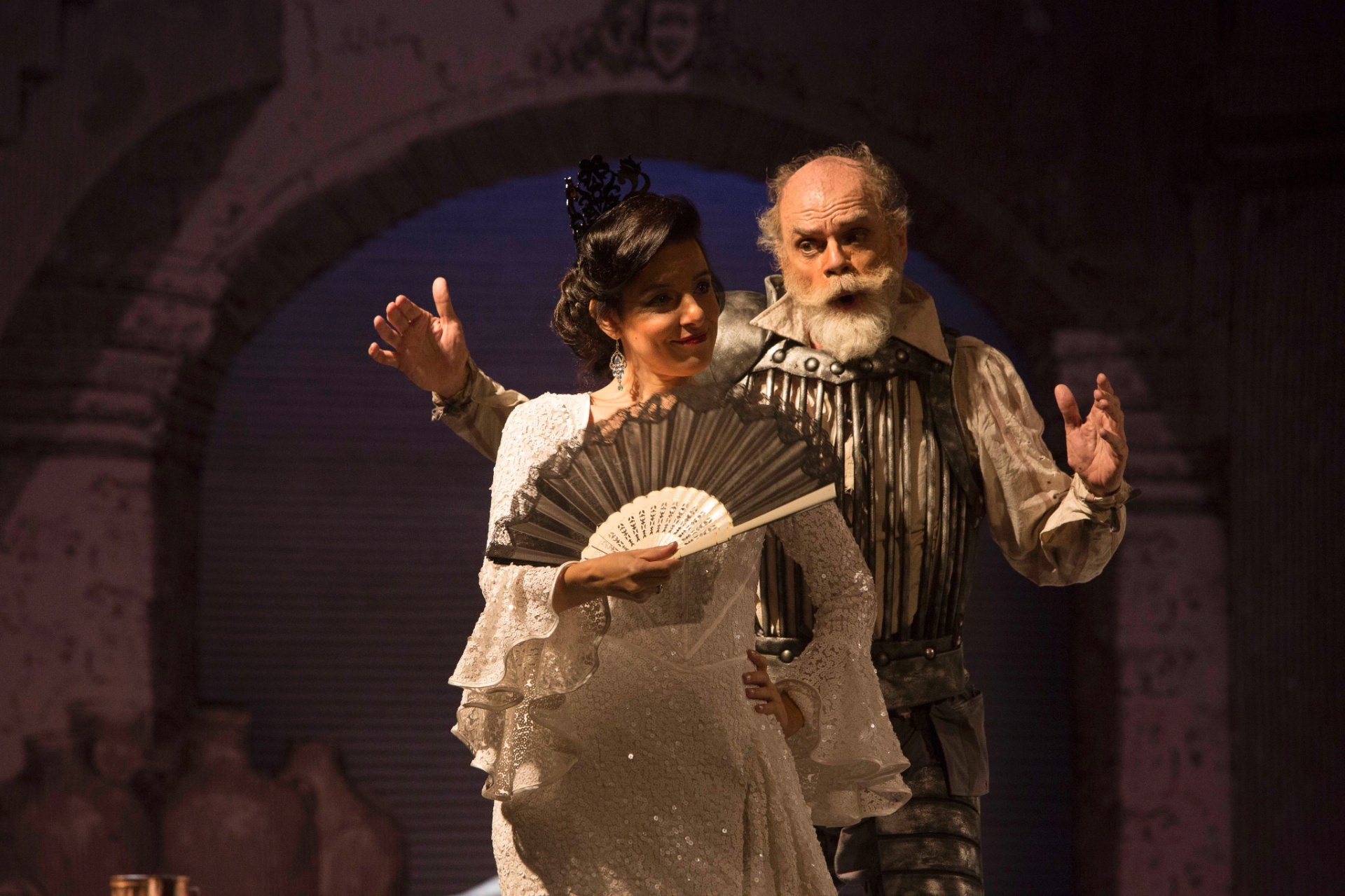 O Theatro São Pedro, na região central de São Paulo, recebe a ópera "Dom Quixote", de Jules Massenet, até o dia 13 de março de 2016. Com direção musical e regência de Luiz Fernando Malheiro, o espetáculo tem co-produção com o Theatro Municipal do Rio de Janeiro e é inspirado na obra de Miguel de Cervantes. - Heloisa Bortz