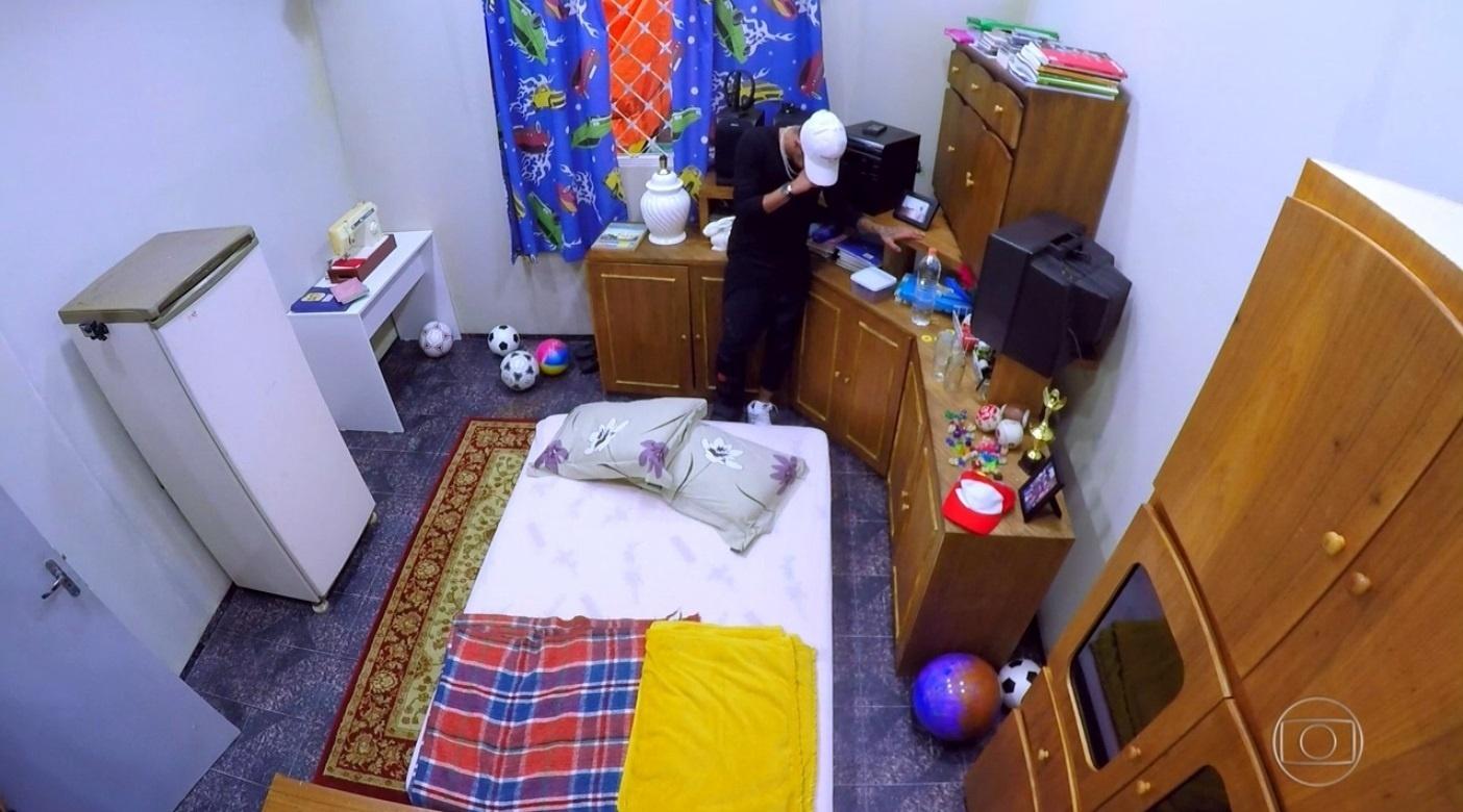 Neymar chora ao rever quarto de infância no quadro "Visitando o Passado", do "Caldeirão do Huck" - Reprodução/TV Globo