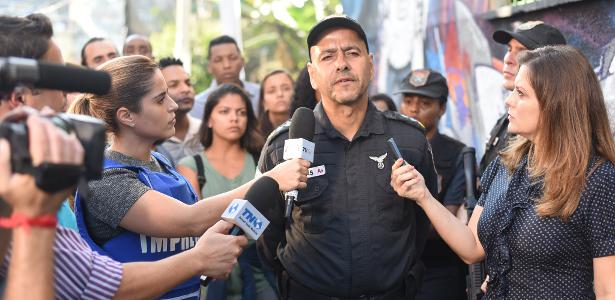 Camilla Camargo em ação no filme "Intervenção" como a repórter Luiza Bastos - Ari Ayre/Divulgação - Ari Ayre/Divulgação