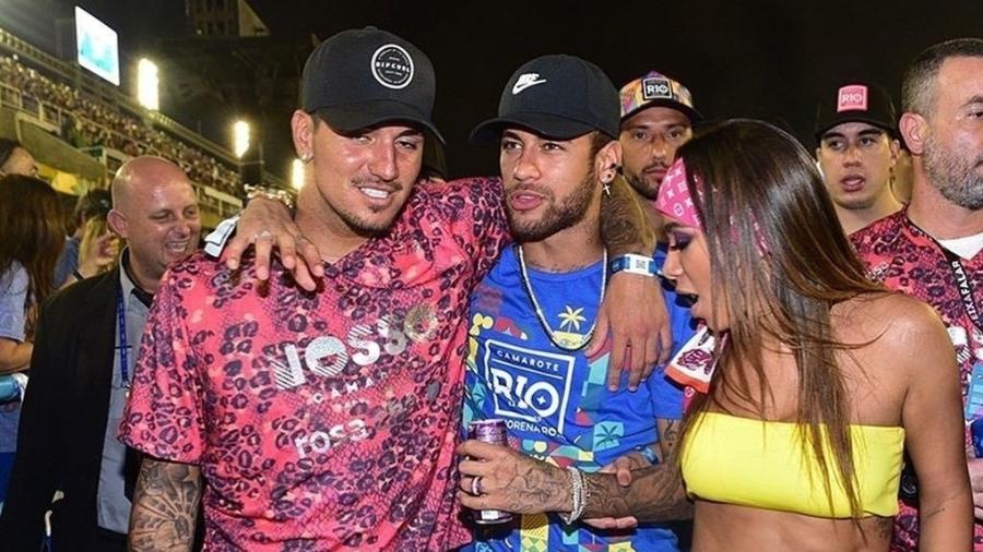 Medina, Neymar e Anitta em camarote na Sapucaí - Leo Franco/AgNews