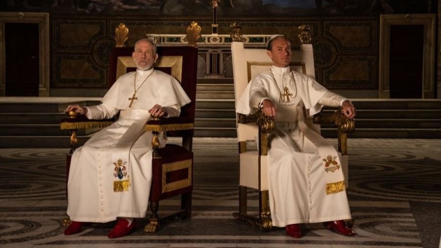 John Malkovich e Jude Law na série "The New Pope" - Divulgação