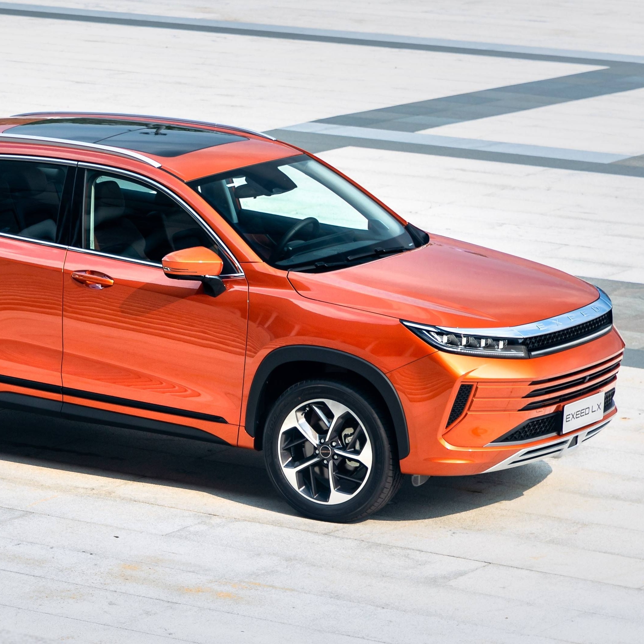 exeed-lx-1-