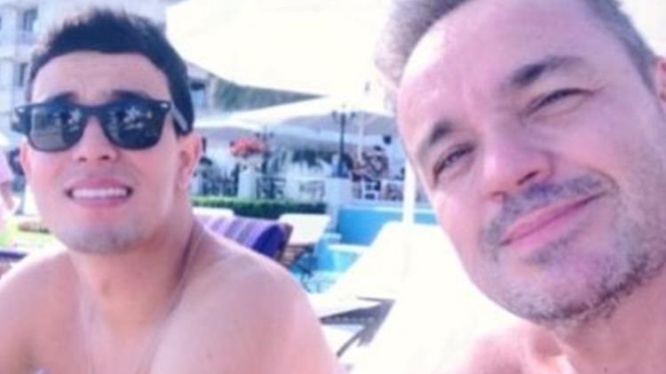 Thiago Salvático e Gugu Liberato; o jovem afirma ter tido um relacionamento de nove anos com o apresentador e busca parte da herança Thiago Salvático e Gugu Liberato; o jovem afirma ter tido um relacionamento de nove anos com o apresentador e busca parte da herança