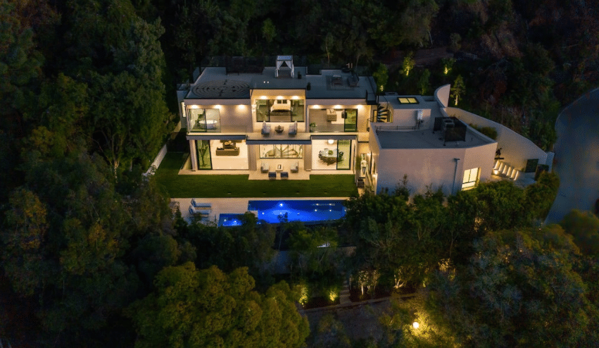 Brooklyn Beckham comprou nova mansão em Los Angeles - Anthony Barcelo/Reprodução