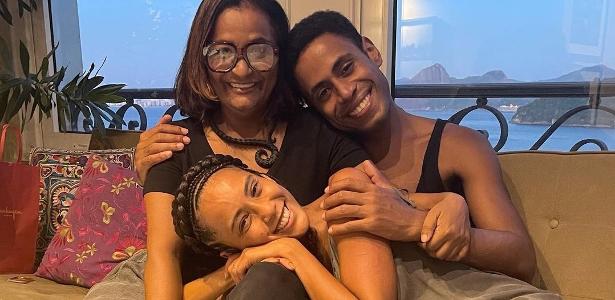 Claudia di Moura, Ícaro Silva e Taís Araujo formam a família Gusmão em 'Cara e Coragem'