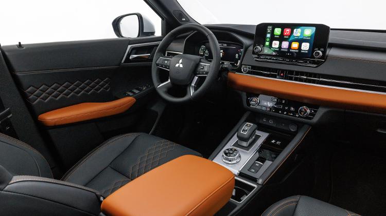 Mitsubishi Outlander PHEV Signature 2026 - Divulgação - Divulgação