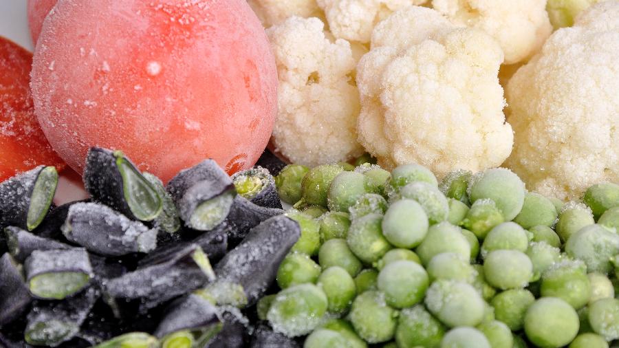 O congelamento de alimentos pode levar à perda de algumas das qualidades organolépticas, como cheiro, textura, sabor e cor - iStcok