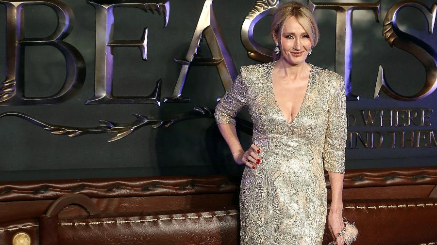 15.nov.2016 - A escritora J.K. Rowling participa da pré-estreia de "Animais Fantásticos e onde Habitam", em Londres - Neil Hall/Reuters
