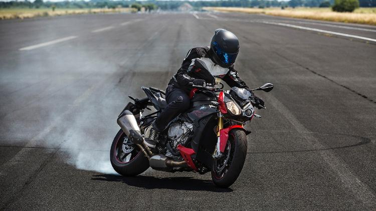 BMW S 1000 R - Divulgação - Divulgação