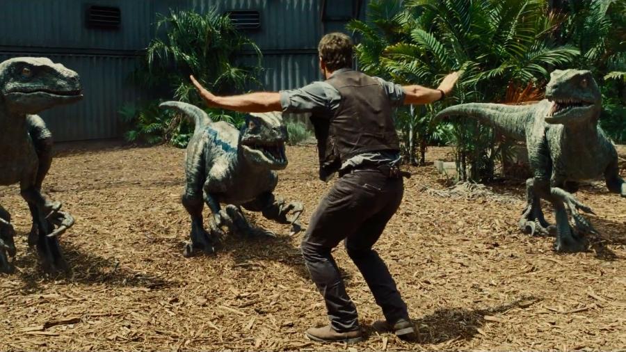 Chris Pratt em cena de "Jurassic World" (2015) - Divulgação