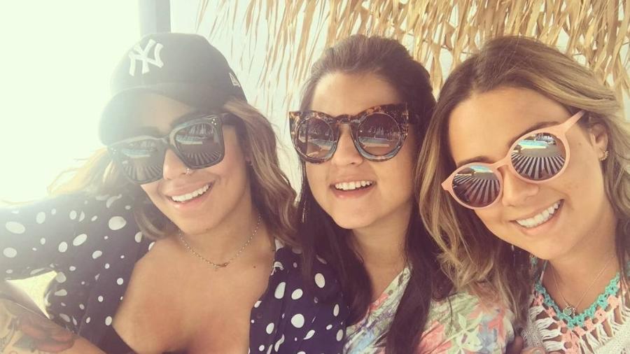 Rafaella Santos e Carol Dantas posam com amiga na Grécia - Reprodução/Instagram