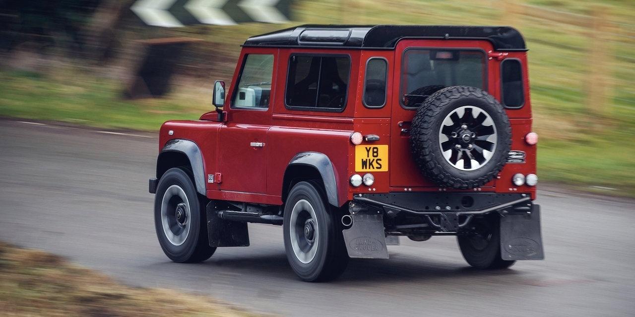 Land Rover Defender Works V8 - Divulgação