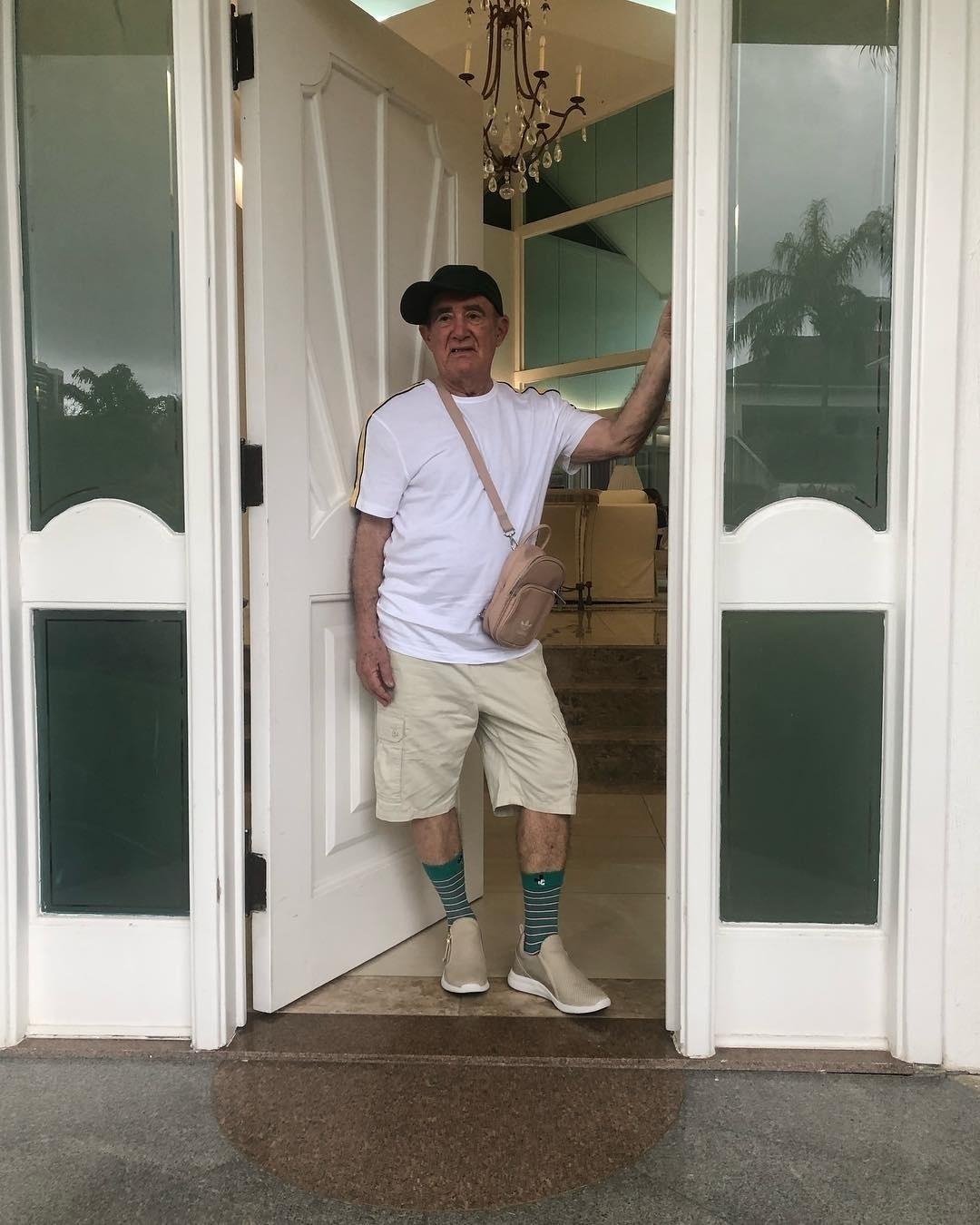 Renato Aragão mostra que tem estilo em suas postagens no Instagram - Reprodução/Instagram