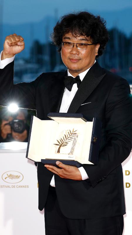 Bong Joon-Ho posa com a Palma de Ouro em Cannes - John Phillips/Getty Image - John Phillips/Getty Image