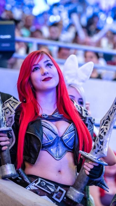 A história da streamer e cosplayer Diana Zambrozuski