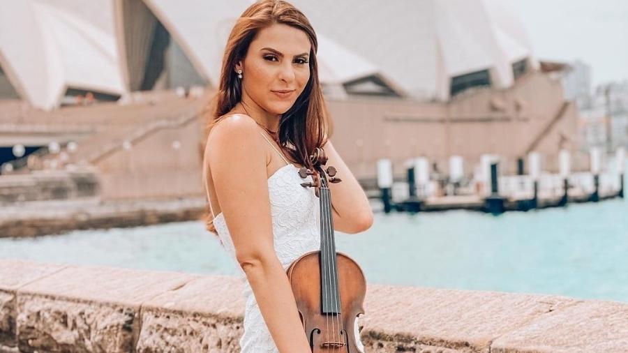 A violinista brasileira Anna Murakawa lutou pelo visto australiano de artista - reprodução Instagram