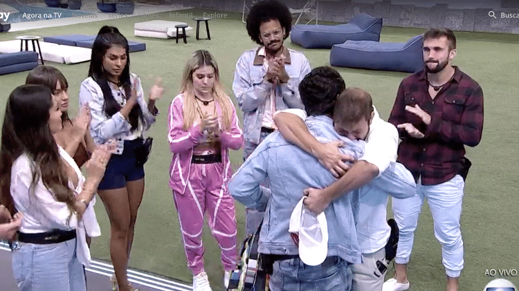 BBB 21: Caio chora ao se despedir de Rodolffo - Reprodução/Globoplay - Reprodução/Globoplay
