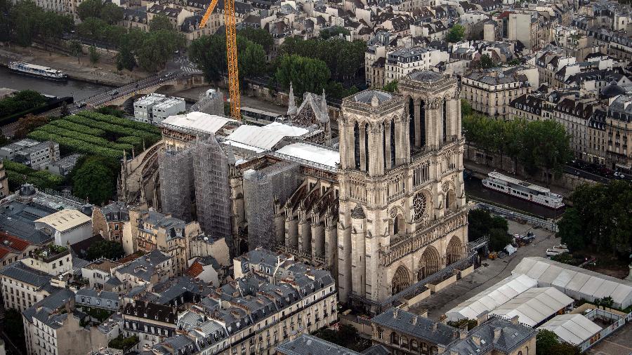  Catedral em reconstrução em julho de 2021 - Aurelien Meunier/Getty Images