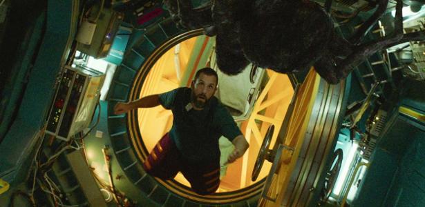 O Astronauta: Adam Sandler faz 'terapia' no espaço com aranha gigante