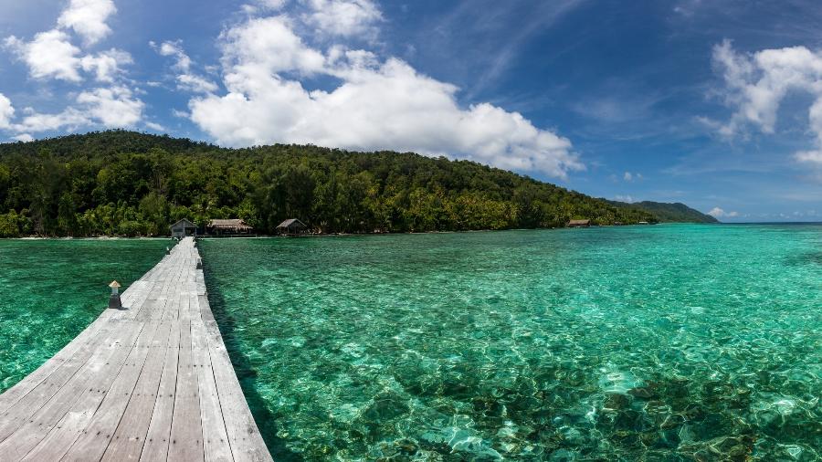 Ilha Kri, em Raja Ampat, na Indonésia Ilha Kri, em Raja Ampat, na Indonésia