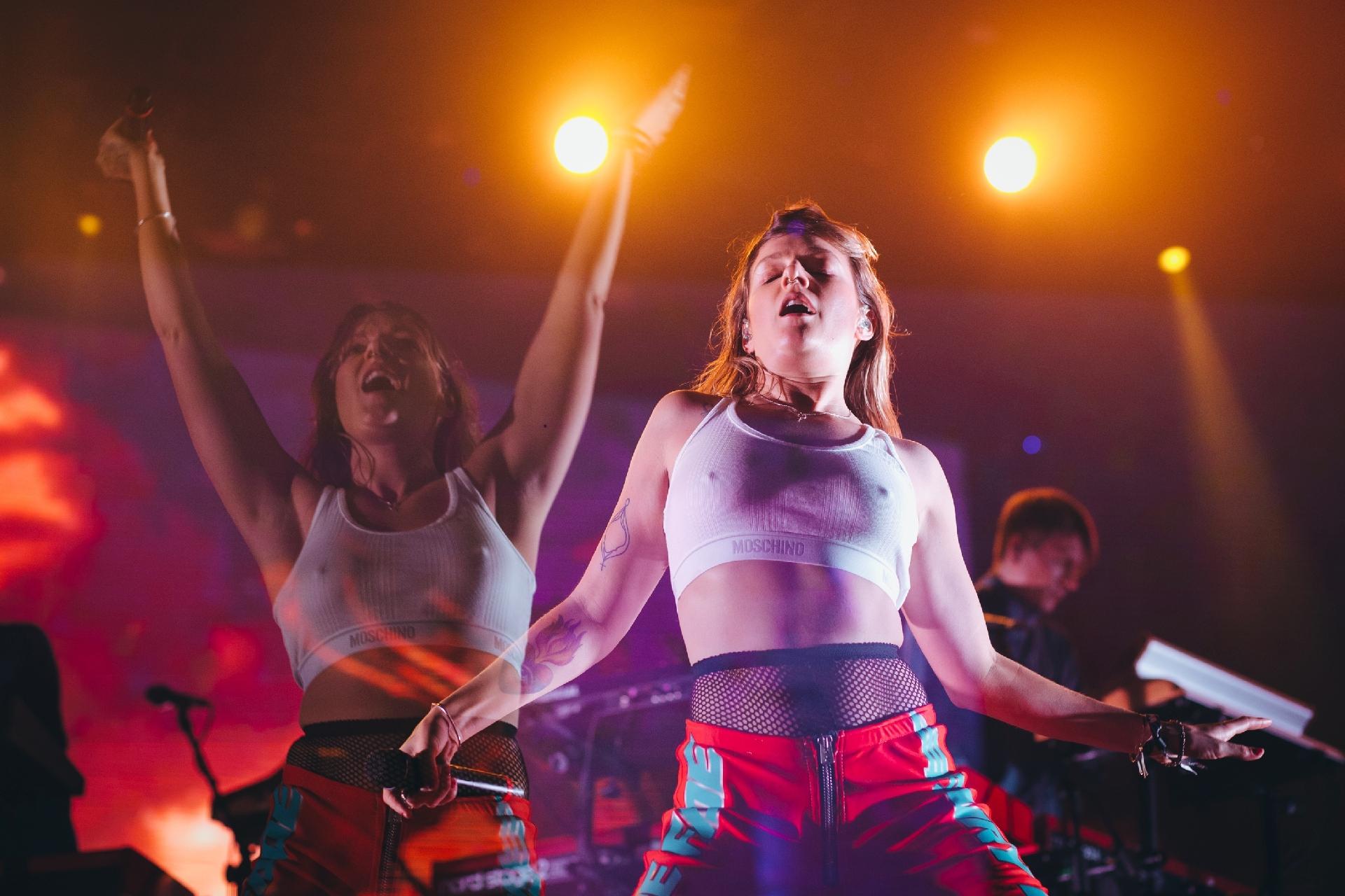 A cantora sueca Tove Lo não ficou parada nem um minuto durante o show que ela fez no Lollapalooza, no Autódromo de Interlagos em São Paulo - Felipe Gabriel/UOL