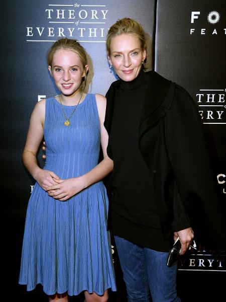 A atriz Maya Thurman-Hawke com a sua mãe, Uma Thurman, em evento de "A Teoria de Tudo", em 2014 - Larry Busacca/Getty Images - Larry Busacca/Getty Images