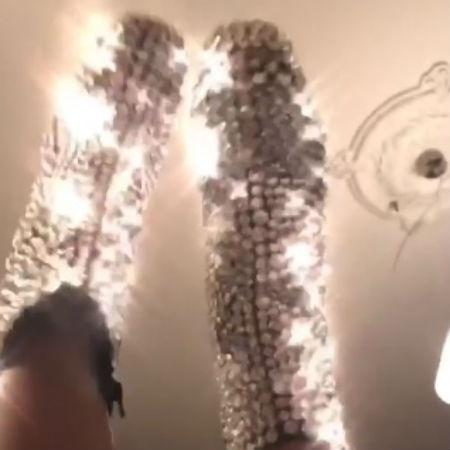 Sapato brilhante de Luciana Gimenez - Reprodução/Instagram - Reprodução/Instagram