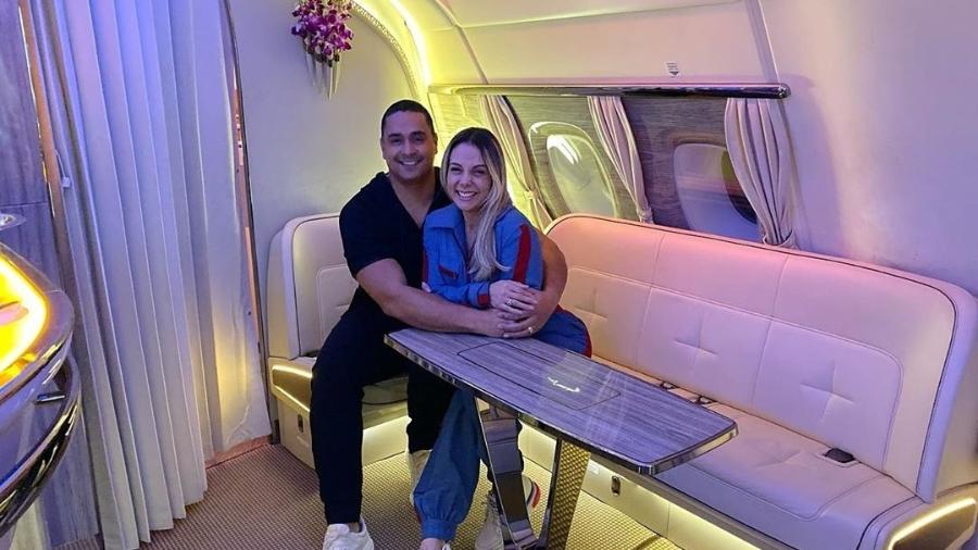 Xandy e Carla Perez comemoram aniversário de casamento em viagem luxuosa - Reprodução/Instagram