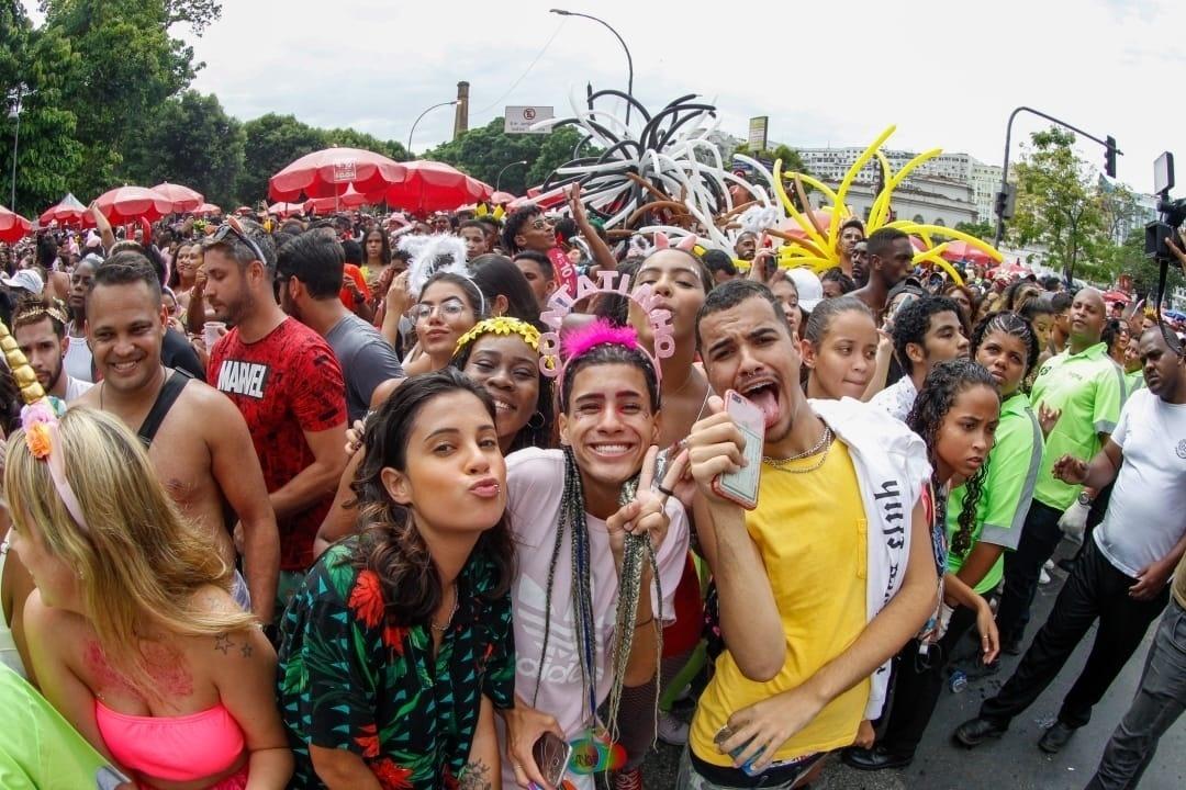 Foliões se divertem durante o Bloco da Anitta - Marcelo de Jesus/UOL
