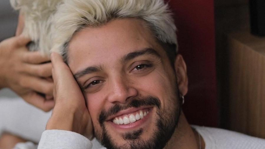 O ator Rodrigo Simas  - Reprodução/Instagram