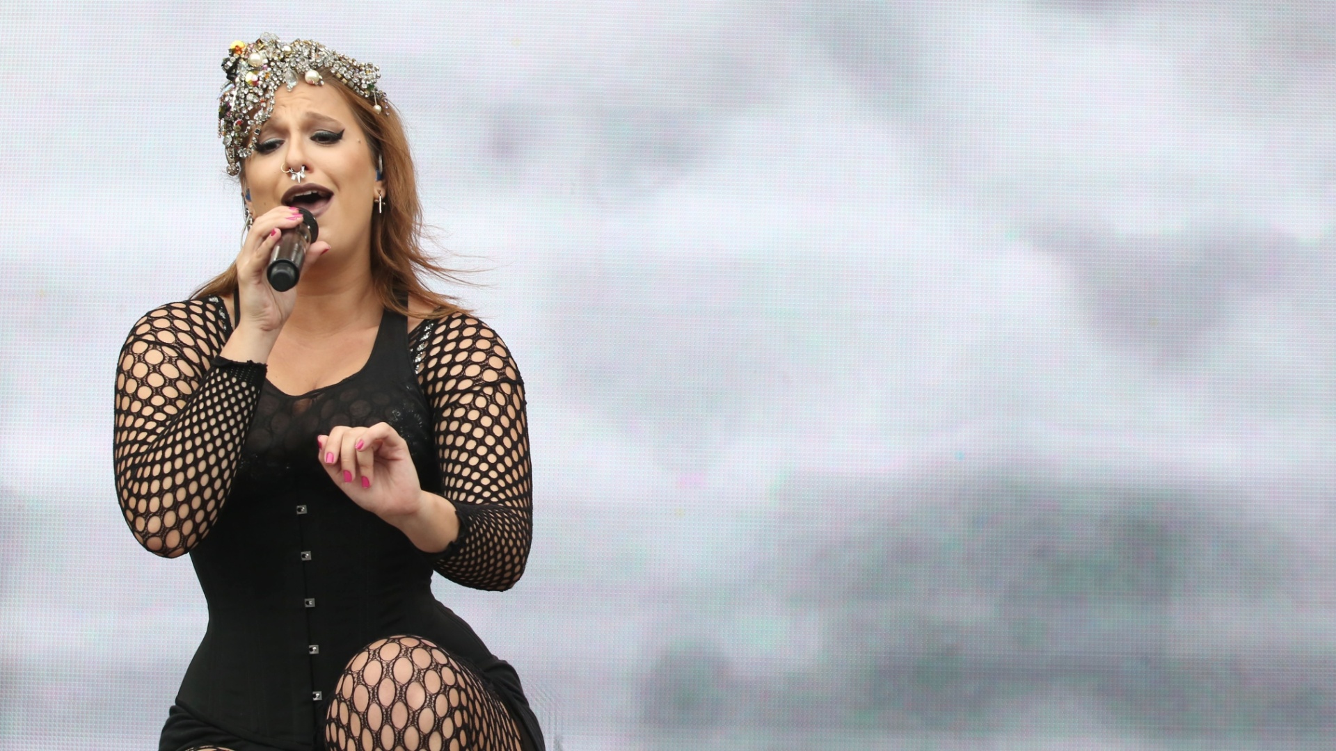 20.set.2015 - Alice Caymmi abre o terceiro dia do festival Rock in Rio 2015 no palco Sunset. A cantora, que é neta do compositor e cantor Caymmi, fez diversos covers interessantes, além de cantar músicas dos seus dois álbuns. - Marco Antônio Teixeira/UOL