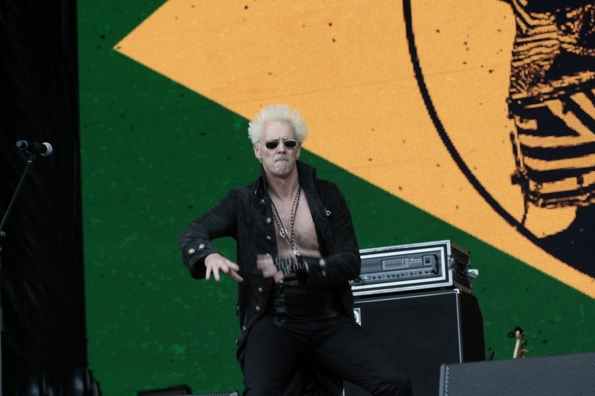 26.set.2015 - Supla junto com seu irmão João formam o Brothers of Brazil, que abre o palco Sunset durante o sexto dia do festival Rock in Rio 2015. - Johnson Parraguez/Foto Rio News