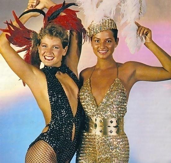 Luiza Brunet abriu as páginas do álbum nostalgia e relembrou uma foto com Xuxa da época em que elas trabalhavam como modelo - Reprodução/Twitter