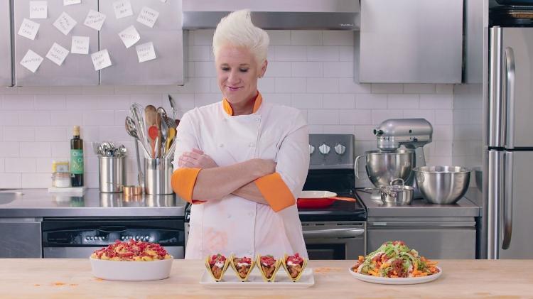 A chef Anne Burrell prepara pratos feitos com Cheetos para restaurante temático em Nova York - Divulgação - Divulgação